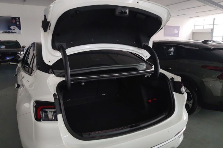 Used Ford Mondeo 2022 Restyled EcoBoost 245 Luxury Version Trunk