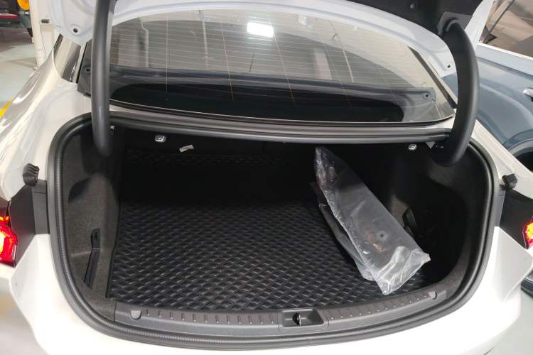 Used Ford Mondeo 2022 Restyled EcoBoost 245 Luxury Version Trunk