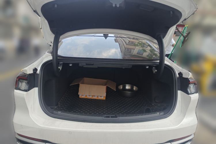 Used Ford Mondeo 2022 EcoBoost 245 Ultimate Model Trunk