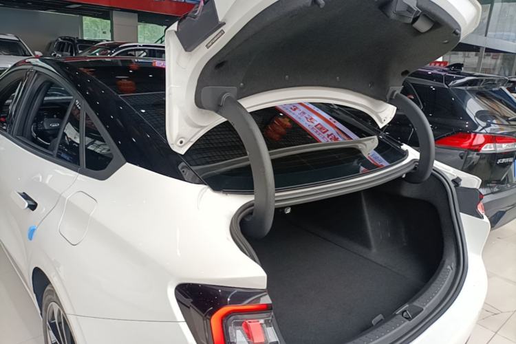 Used Ford Mondeo 2022 Facelift EcoBoost 245 ST-Line Trunk