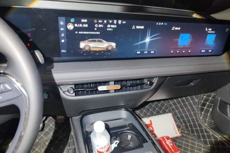 Used Ford Mondeo 2023 EcoBoost 180 Luxury Model Audio And AC Panel