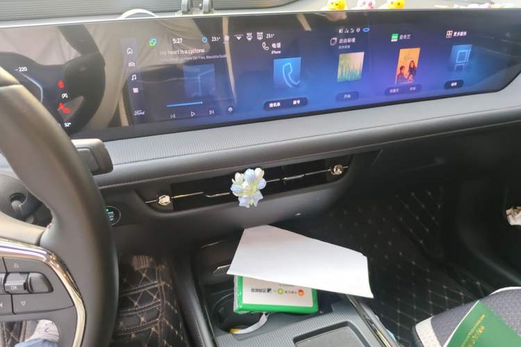 Used Ford Mondeo 2023 EcoBoost 245 Luxury Model Audio And AC Panel