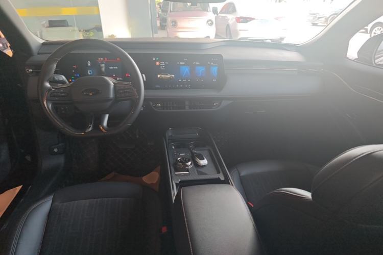 Used Ford Mondeo 2023 EcoBoost 180 Comfort Model Center Console