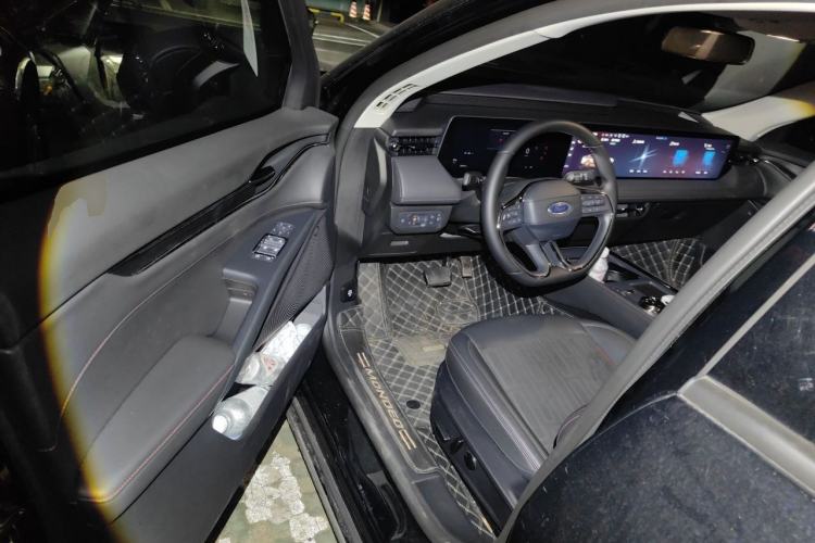 Used Ford Mondeo 2023 EcoBoost 180 Luxury Model Driver Seat