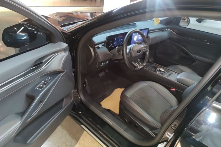 Used Ford Mondeo 2023 EcoBoost 180 Comfort Model Driver Seat
