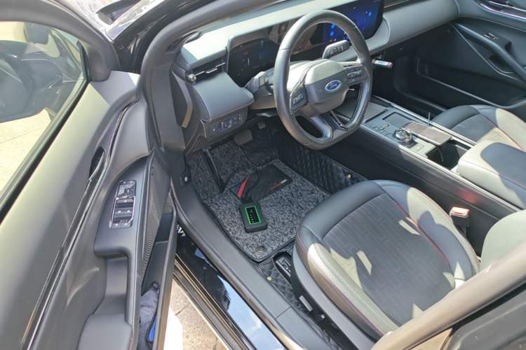 Used Ford Mondeo 2023 EcoBoost 180 Comfort Model Driver Seat