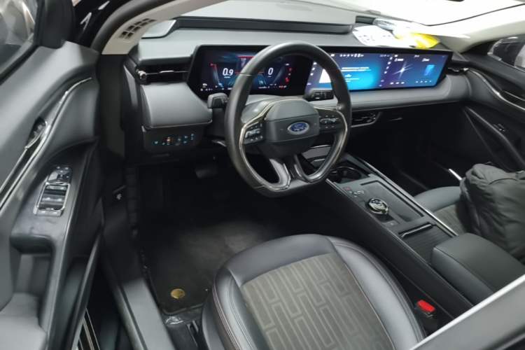 Used Ford Mondeo 2023 EcoBoost 180 Luxury Model Driver Seat