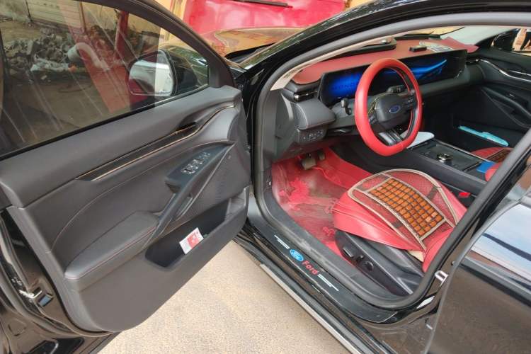 Used Ford Mondeo 2023 EcoBoost 245 Luxury Model Driver Seat
