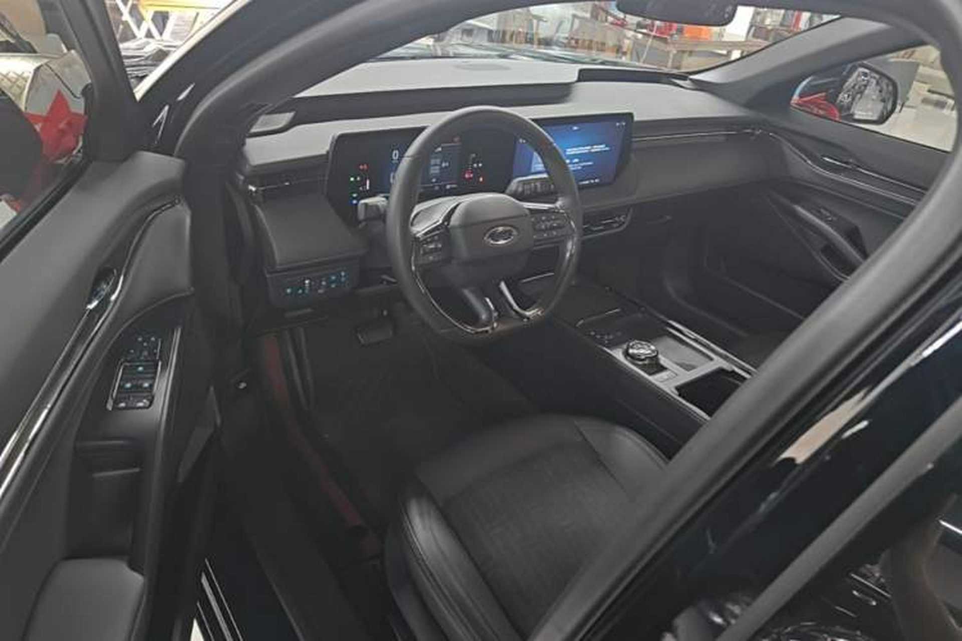 Used Ford Mondeo 2023 EcoBoost 180 Comfort Model Driver Seat