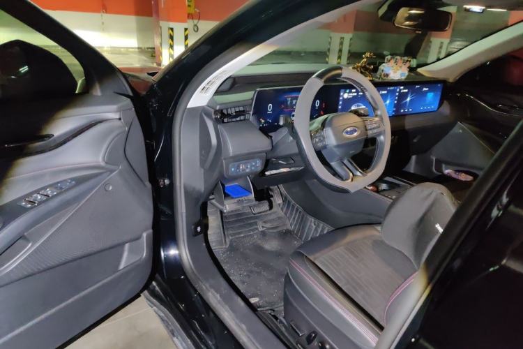 Used Ford Mondeo 2023 EcoBoost 180 Luxury Model Driver Seat