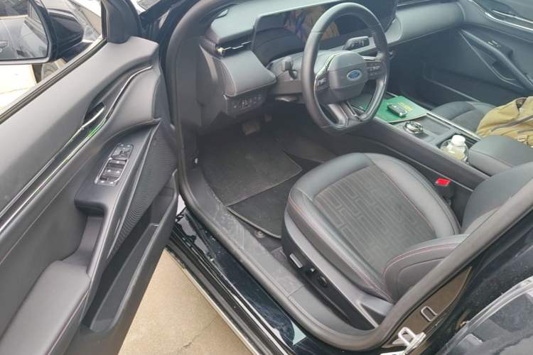 Used Ford Mondeo 2023 EcoBoost 180 Comfort Model Driver Seat