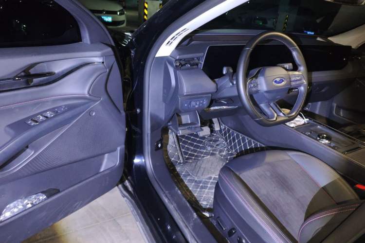 Used Ford Mondeo 2023 EcoBoost 180 Luxury Model Driver Seat