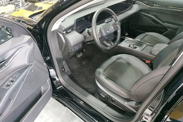 Used Ford Mondeo 2023 EcoBoost 180 Luxury Model Driver Seat
