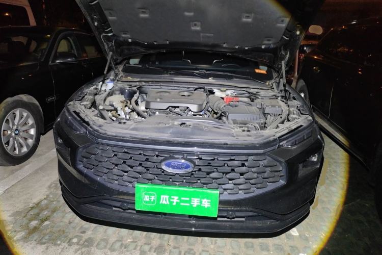 Used Ford Mondeo 2023 EcoBoost 180 Luxury Model Engine Bay