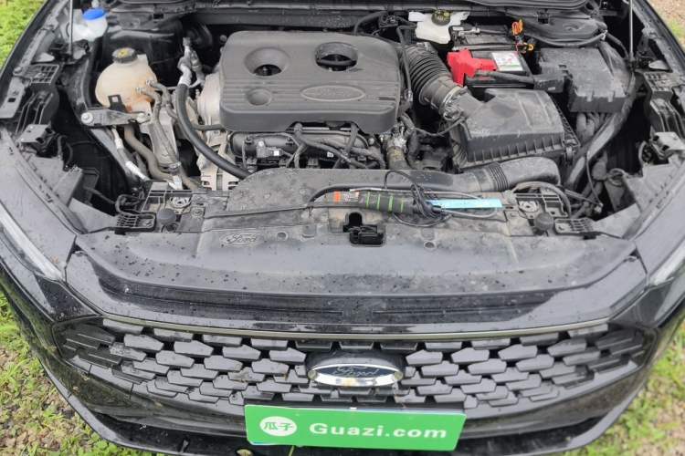 Used Ford Mondeo 2023 EcoBoost 180 Comfort Model Engine Bay