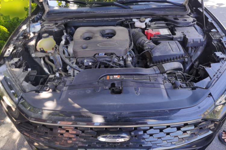 Used Ford Mondeo 2023 EcoBoost 180 Comfort Model Engine Bay