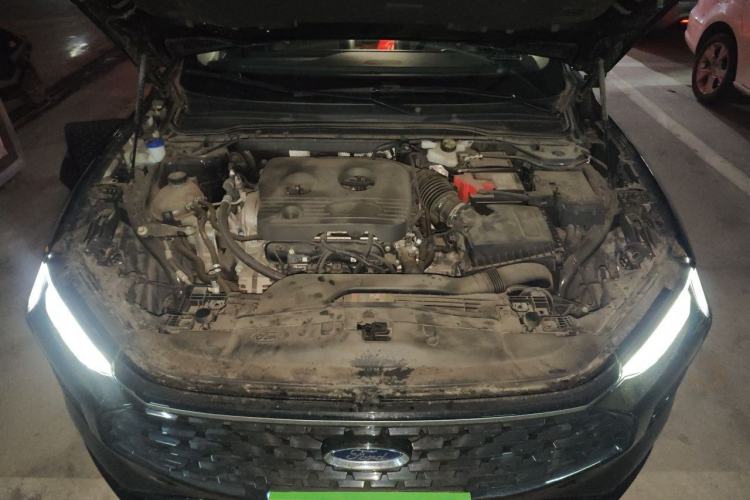 Used Ford Mondeo 2023 EcoBoost 180 Luxury Model Engine Bay