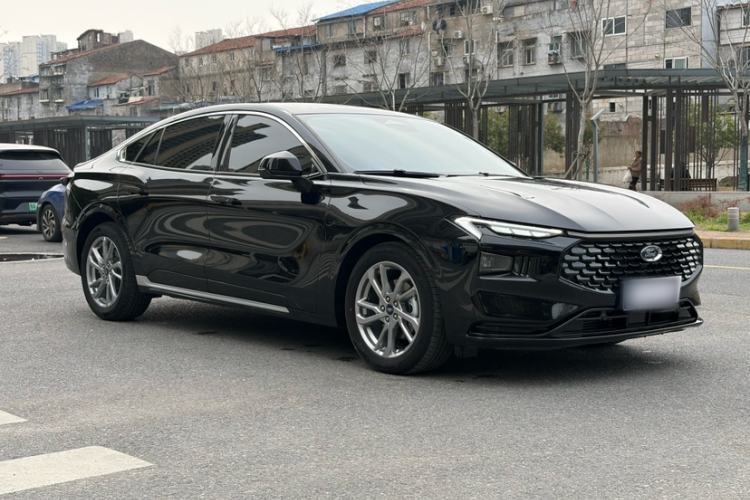 Used Ford Mondeo 2023 EcoBoost 245 Luxury Model Exterior 3