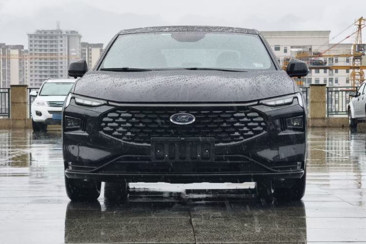 Used Ford Mondeo 2023 EcoBoost 180 Comfort Model Exterior 3