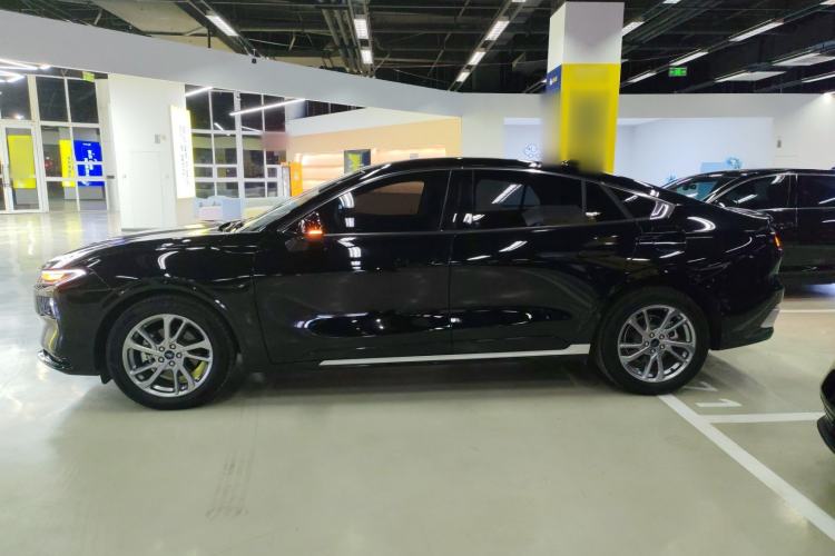 Used Ford Mondeo 2023 EcoBoost 245 Luxury Model Exterior 3