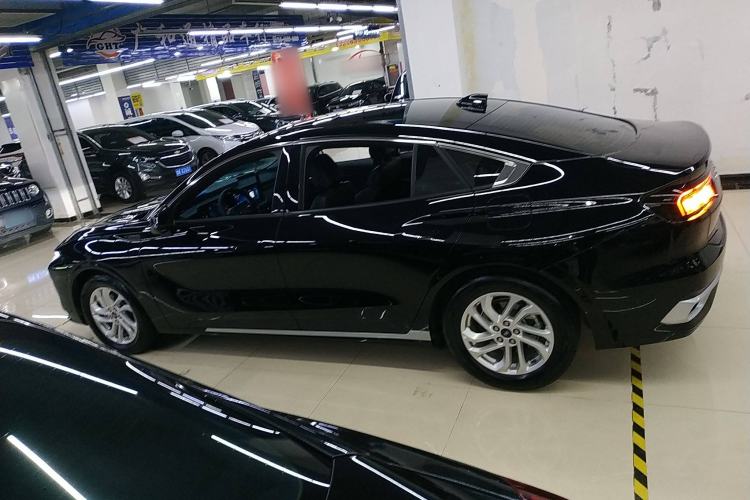 Used Ford Mondeo 2023 EcoBoost 180 Comfort Model Exterior 3