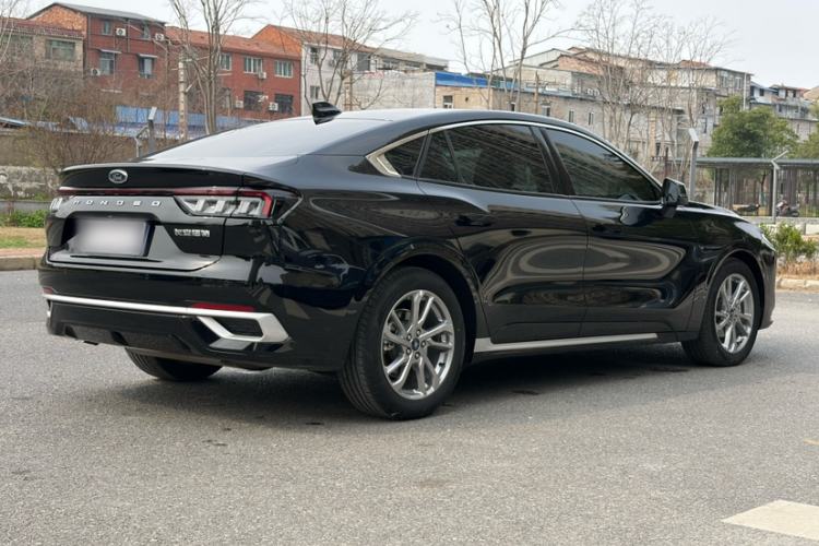 Used Ford Mondeo 2023 EcoBoost 245 Luxury Model Exterior 4