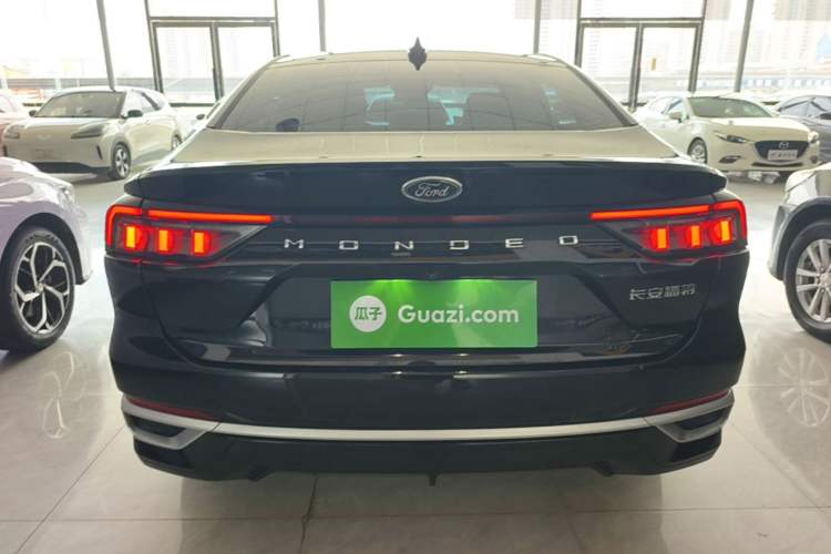 Used Ford Mondeo 2023 EcoBoost 180 Comfort Model Exterior 4