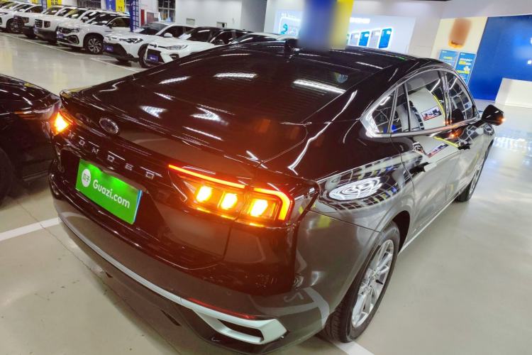 Used Ford Mondeo 2023 EcoBoost 245 Luxury Model Exterior 5