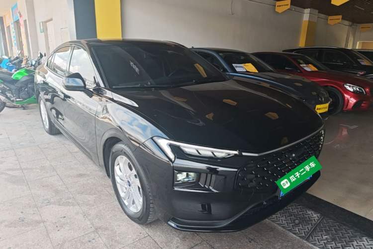 Used Ford Mondeo 2023 EcoBoost 180 Comfort Model Front Right 45 Deg