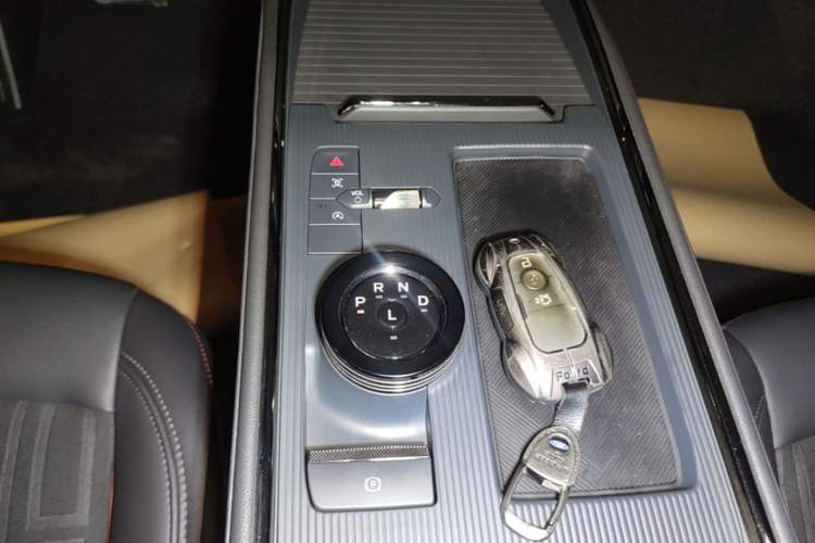 Used Ford Mondeo 2023 EcoBoost 180 Comfort Model Gear Lever