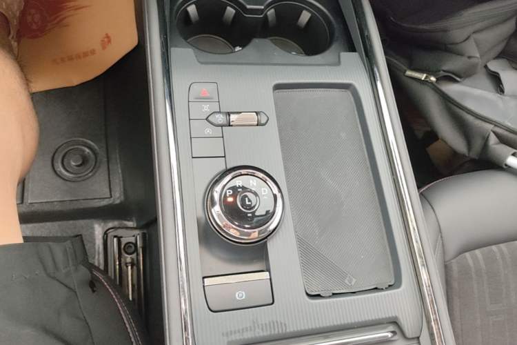 Used Ford Mondeo 2023 EcoBoost 180 Luxury Model Gear Lever