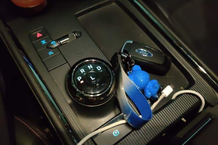 Used Ford Mondeo 2023 EcoBoost 180 Luxury Model Gear Lever