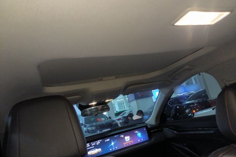Used Ford Mondeo 2023 EcoBoost 245 Luxury Model Headliner