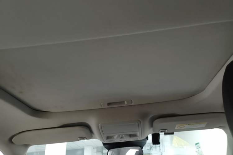 Used Ford Mondeo 2023 EcoBoost 180 Luxury Model Headliner