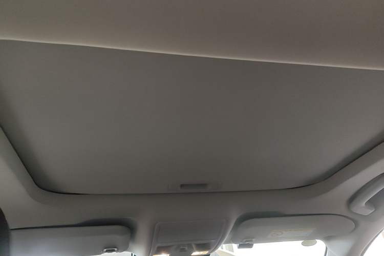 Used Ford Mondeo 2023 EcoBoost 180 Luxury Model Headliner