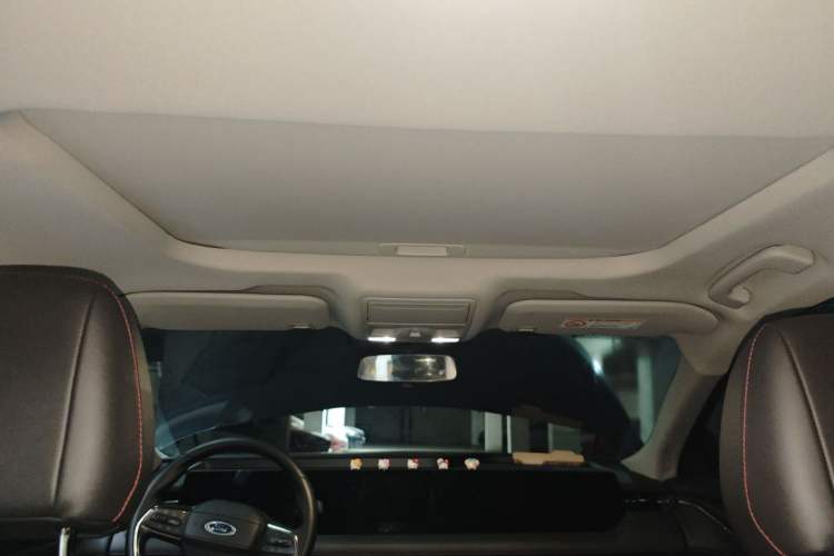 Used Ford Mondeo 2023 EcoBoost 245 Luxury Model Headliner