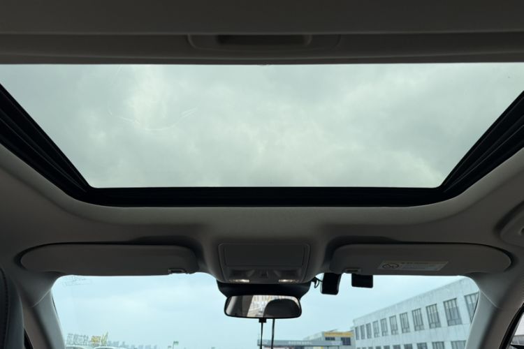 Used Ford Mondeo 2023 EcoBoost 245 Luxury Model Headliner