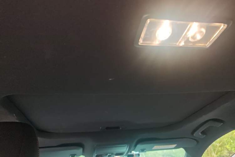 Used Ford Mondeo 2023 EcoBoost 180 Ultimate Model Headliner