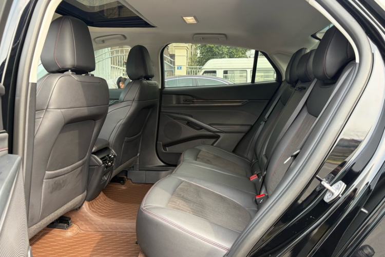 Used Ford Mondeo 2023 EcoBoost 245 Luxury Model Interior 10