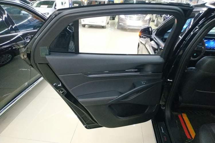 Used Ford Mondeo 2023 EcoBoost 180 Comfort Model Interior 8