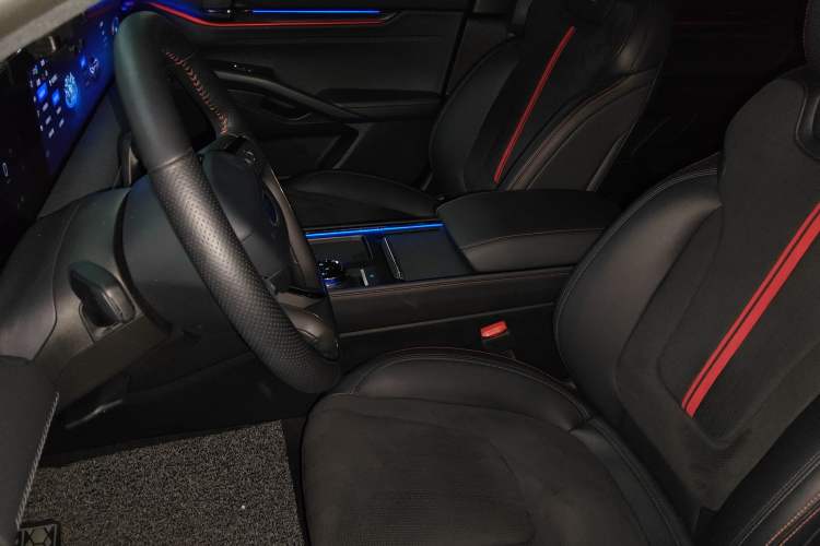 Used Ford Mondeo 2023 1.5T E-Hybrid ST-Line Left Front Seat