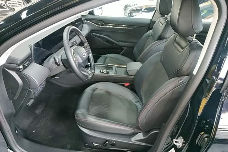 Used Ford Mondeo 2023 EcoBoost 180 Luxury Model Left Front Seat