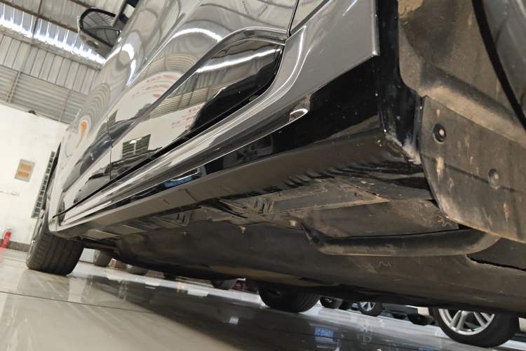 Used Ford Mondeo 2023 1.5T E-Hybrid ST-Line Left Side Sill