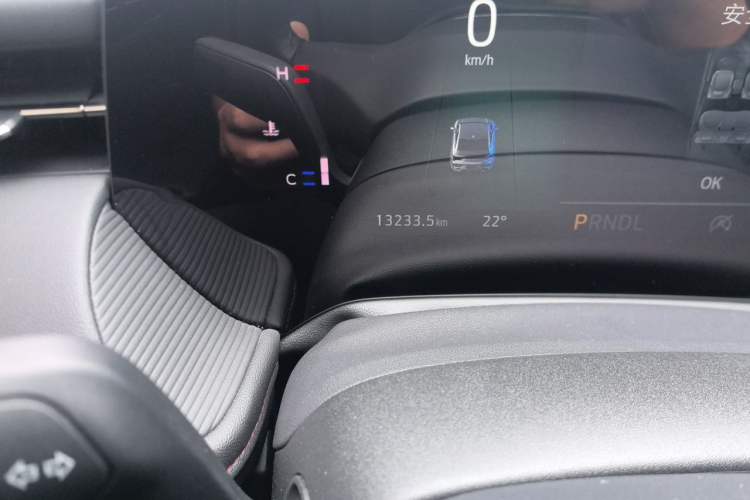 Used Ford Mondeo 2023 EcoBoost 180 Comfort Model Odometer Close Up