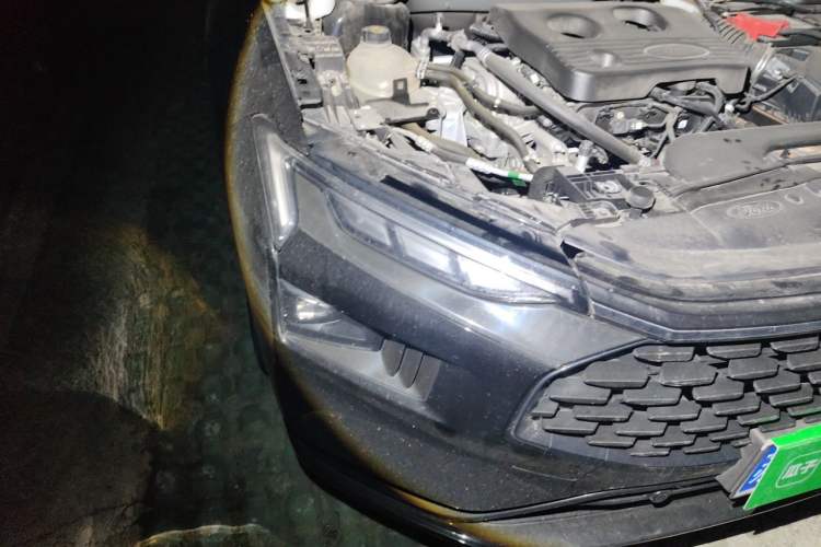 Used Ford Mondeo 2023 EcoBoost 180 Luxury Model Right Front Headlight