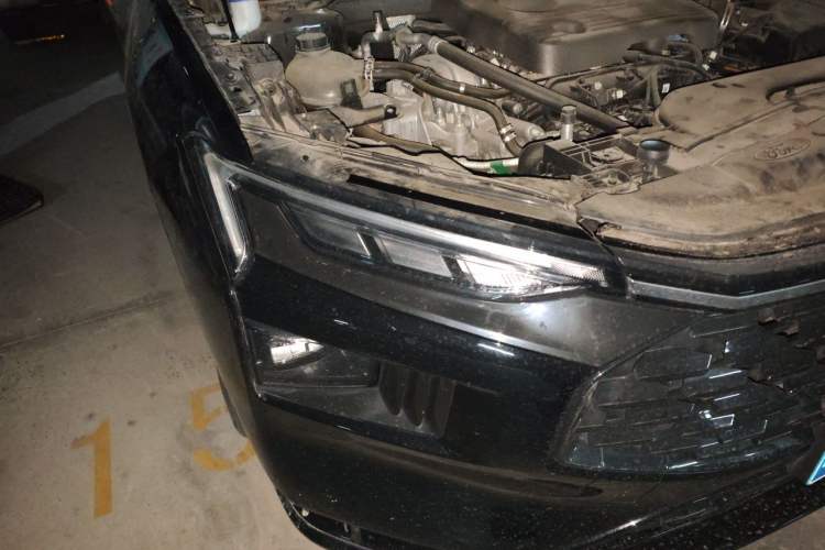 Used Ford Mondeo 2023 EcoBoost 180 Luxury Model Right Front Headlight