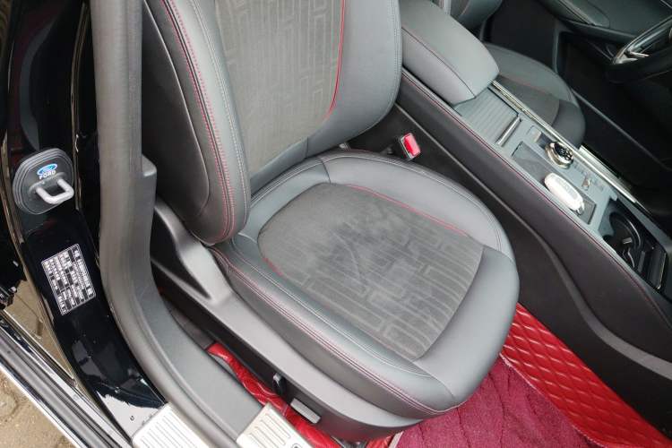 Used Ford Mondeo 2023 EcoBoost 245 Luxury Model Right Front Seat