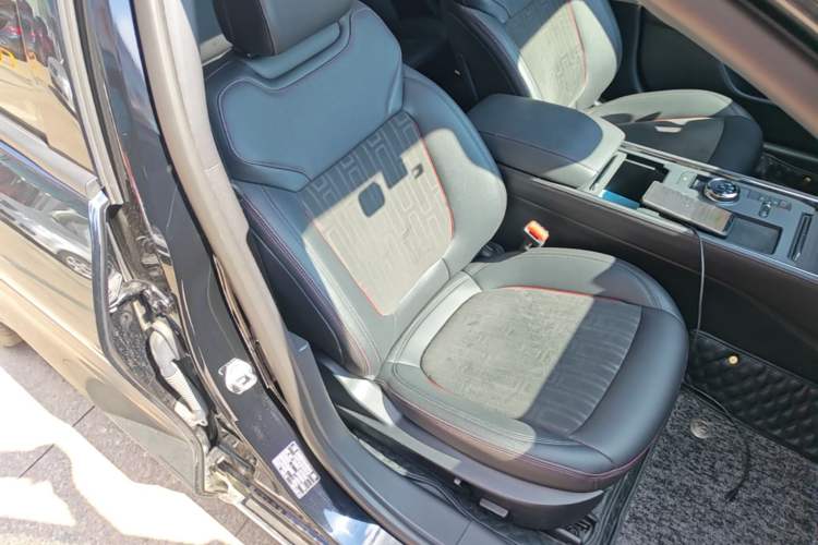 Used Ford Mondeo 2023 EcoBoost 180 Comfort Model Right Front Seat