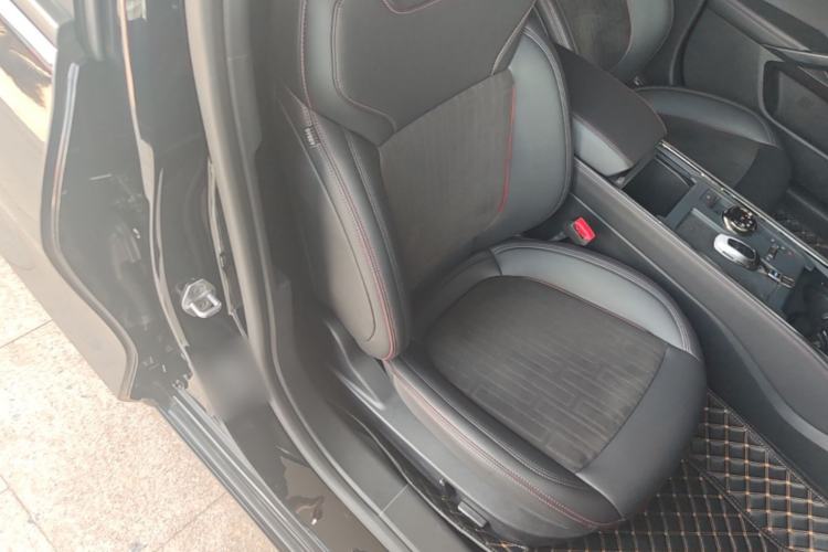 Used Ford Mondeo 2023 EcoBoost 180 Comfort Model Right Front Seat