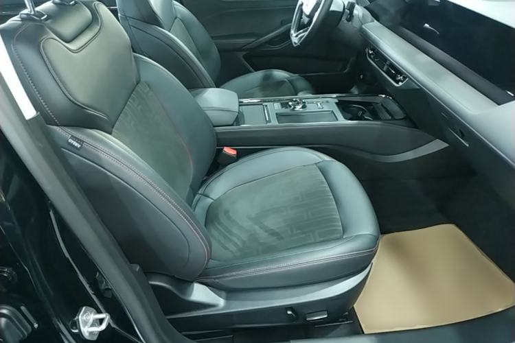 Used Ford Mondeo 2023 EcoBoost 180 Luxury Model Right Front Seat